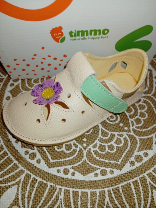 Sandalia flor timmo