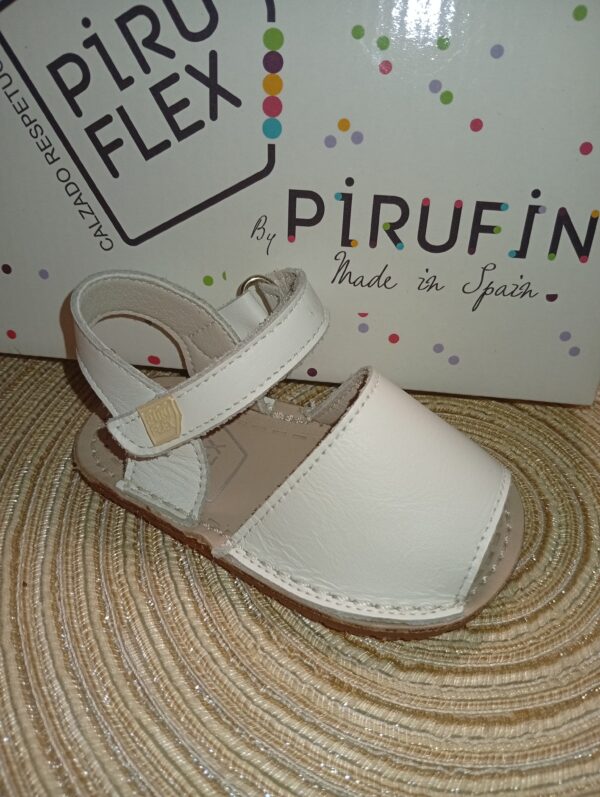 Menorquina blanca piruflex
